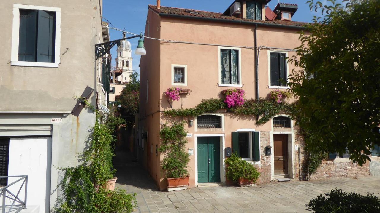 Apartmán Sestiere Dorsoduro, A Due Passi Da Zattere Benátky Exteriér fotografie